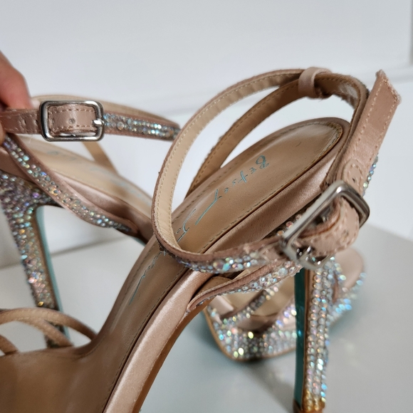 BETSEY JOHNSON Adde dress High heels jewel size 7, cocktail party pump - Picture 4 of 10